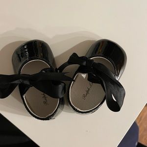 Ralph Lauren patten leather size 1 girls shoe